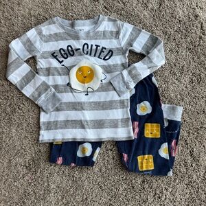 Carter’s Egg-Cited Striped Gray and Blue Kids Pajamas size 5